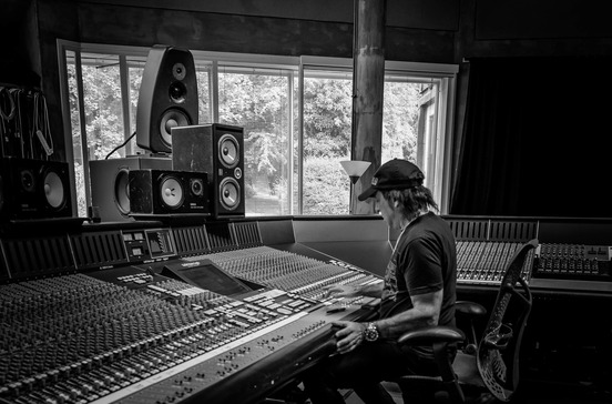 Chris Lord-Alge photo gallery