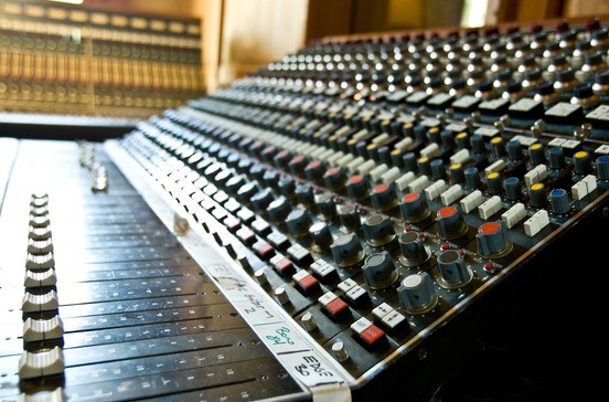 Great Linford Manor Studios photo gallery