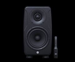 IK Multimedia iLoud Precision 5 MKII - Compact monitors with built in room-correction