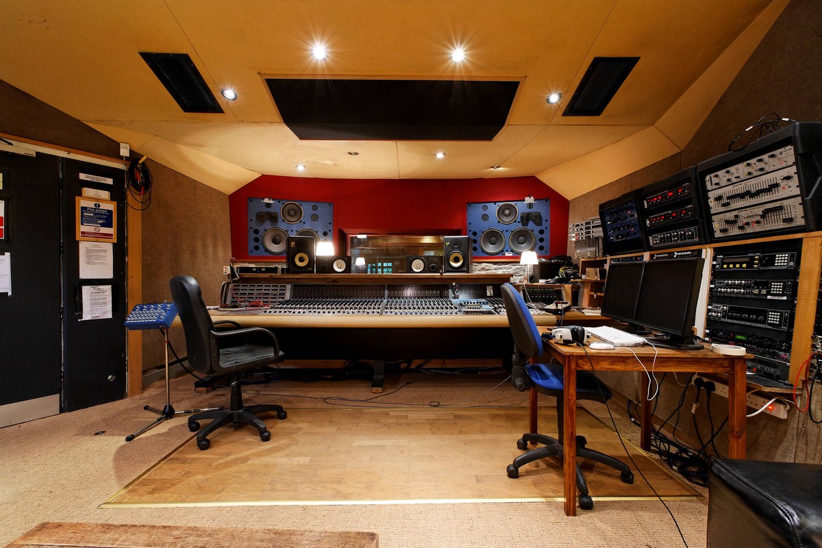 main image